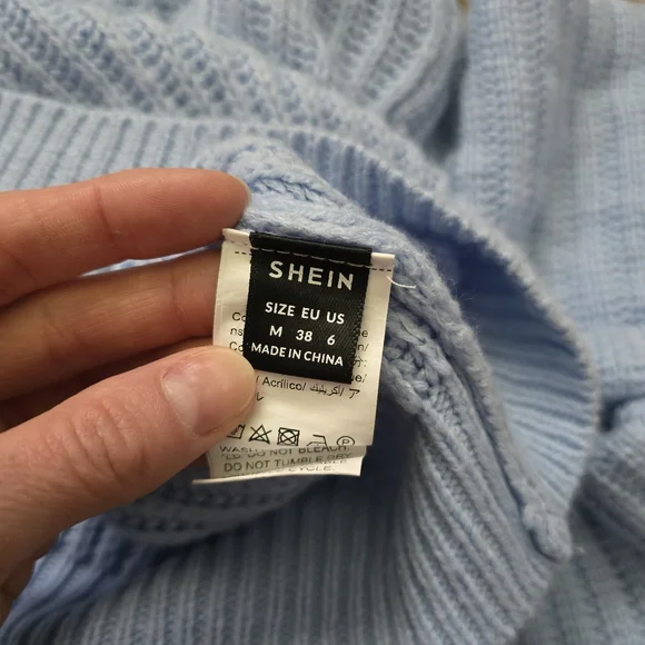 Women's Chunky Knit Light Blue Sweater Long Sleeves - Medium - Picture 7 of 10